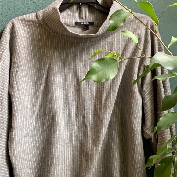 Kal Rieman Top - Picture 3 of 3